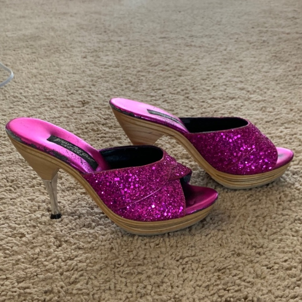 Betsey Johnson Magenta Glitter Heels